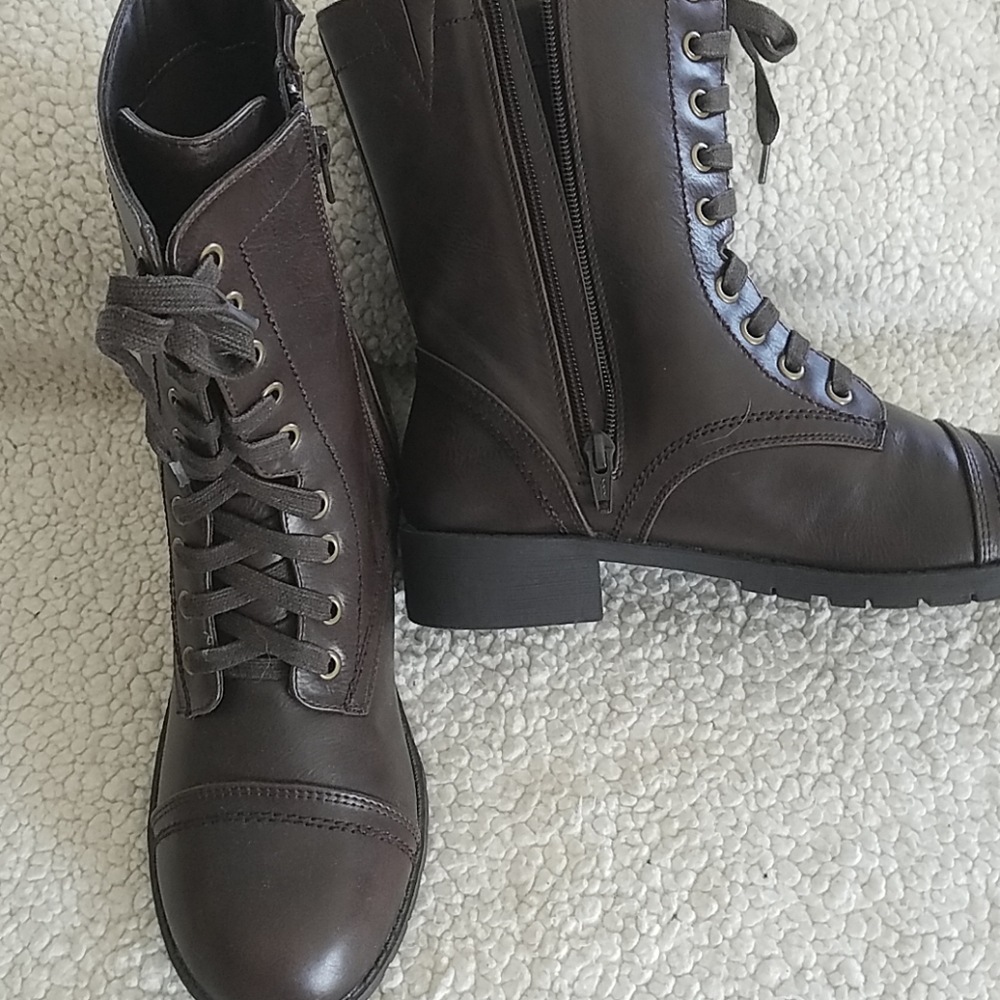 Short boots